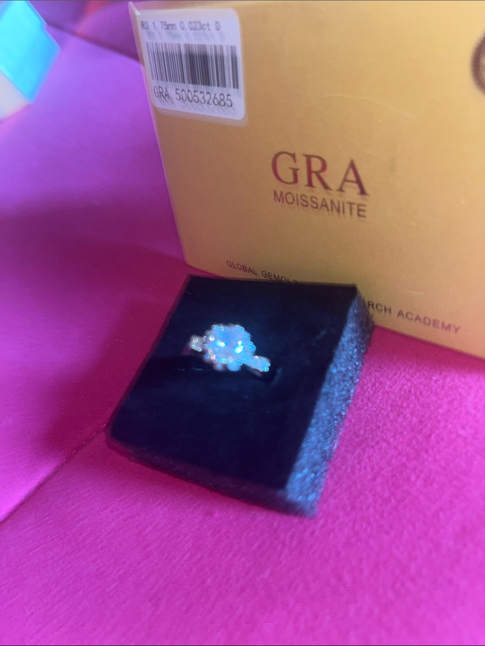 Sparkling White 925 Sterling Silver Cluster Ring With 2k Moissanite Stones View 4